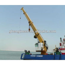 Telescopic boom marine deck crane